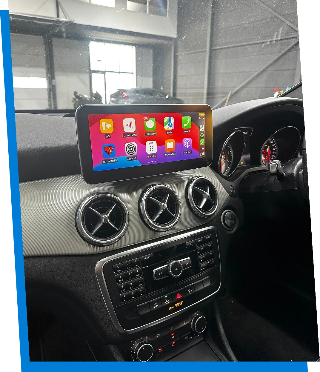 CarPlay module ingebouwd in een auto door Pureline Automotive