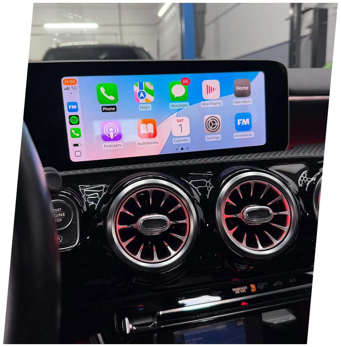 CarPlay module ingebouwd in een auto door Pureline Automotive