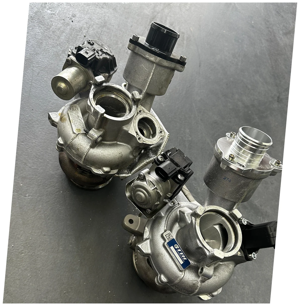 Detail van turbo met elektronische actuator voor chiptuning